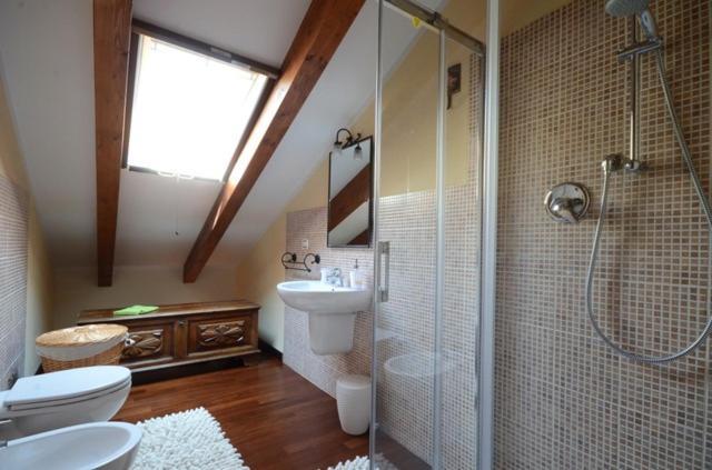 Mirbea Bed & Breakfast Cisano sul Neva Luaran gambar